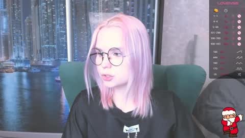 Kira online show from 12/29/24, 12:23