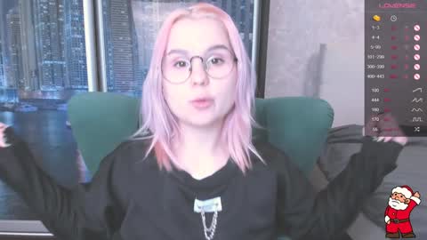 Kira online show from 12/30/24, 12:42