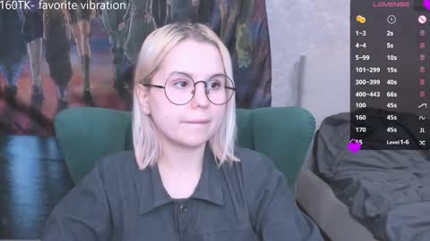 Kira online show from 02/24/25, 12:52