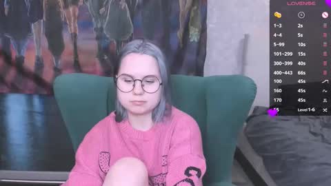 Kira online show from 02/26/25, 09:05