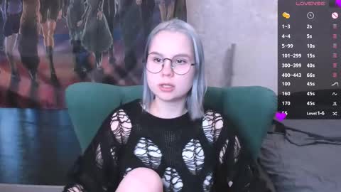 Kira online show from 03/01/25, 09:59