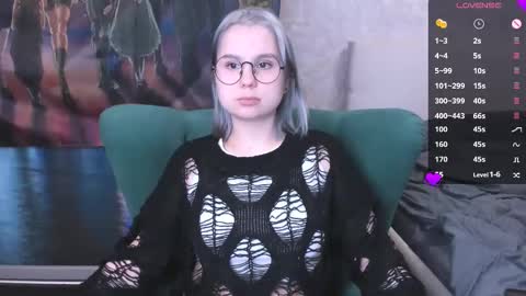 Kira online show from 03/02/25, 01:04