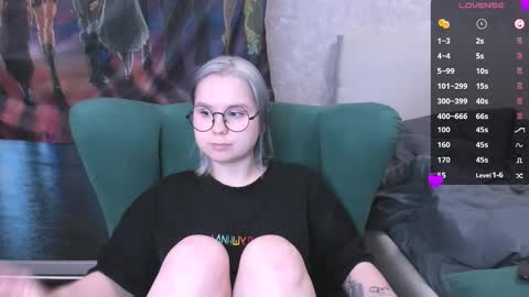 Kira online show from 03/04/25, 02:06