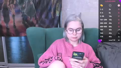 Kira online show from 03/06/25, 06:05