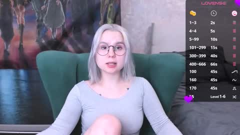 Kira online show from 03/11/25, 08:20