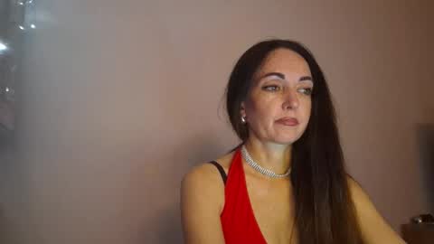 Christina online show from 06/07/26, 08:56