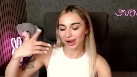 miri07 online show from 04/20/26, 07:59