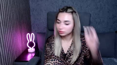 miri07 online show from 04/23/26, 04:14