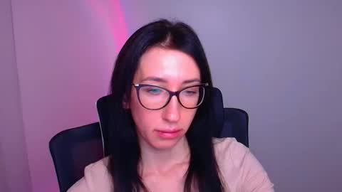 Snapshot of miriam_candyy chatting on 11/21/25, 07:18 Mariam online show from 11/21/25, 07:18