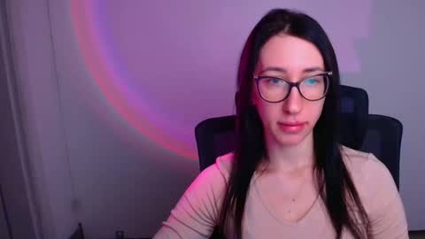 Snapshot of miriam_candyy chatting on 12/03/25, 06:43 Mariam online show from 12/03/25, 06:43