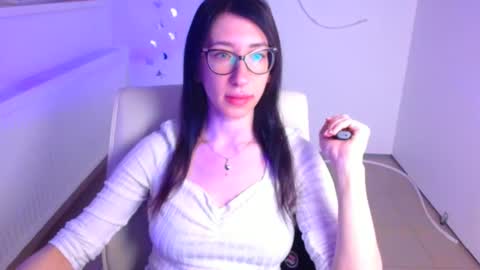 Snapshot of miriam_candyy chatting on 12/14/25, 06:30 Mariam online show from 12/14/25, 06:30