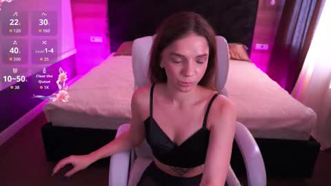 Mira online show from 09/18/25, 12:40