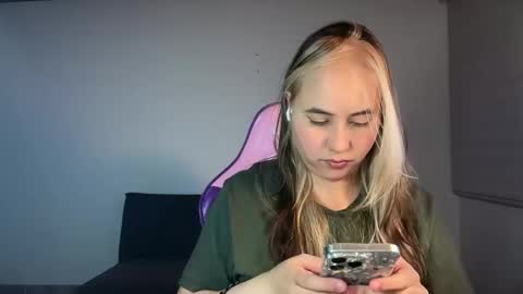 mirilinda online show from 03/04/26, 02:06