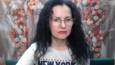 Miroslava Happi online show from 03/12/26, 08:53