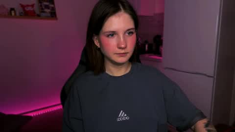 Snapshot of mirrameow chatting on 02/21/25, 12:05 Mira online show from 02/21/25, 12:05