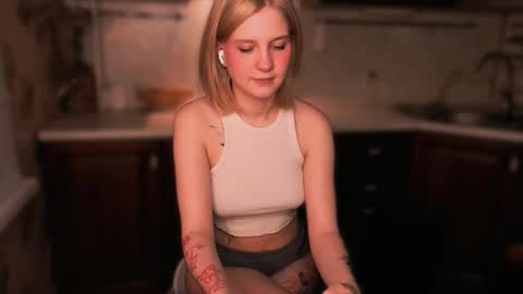 Mira online show from 11/21/25, 02:27