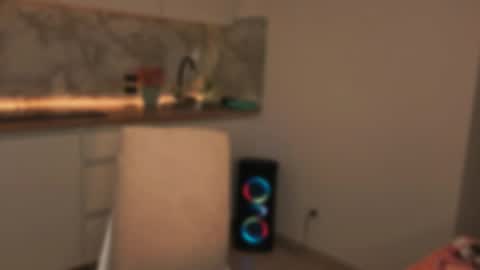 Snapshot of mirrameow chatting on 06/17/26, 04:30 Mira online show from 06/17/26, 04:30