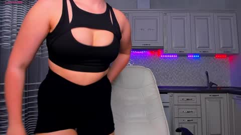 Snapshot of mirrorofsoul chatting on 01/18/25, 08:10 Shelley online show from 01/18/25, 08:10