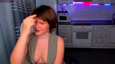 Snapshot of mirrorofsoul chatting on 02/19/25, 05:05 Shelley online show from 02/19/25, 05:05