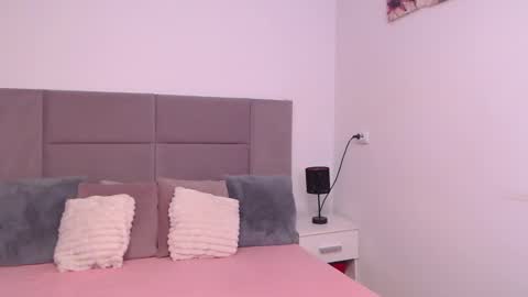 MiryamInes online show from 01/14/25, 12:54