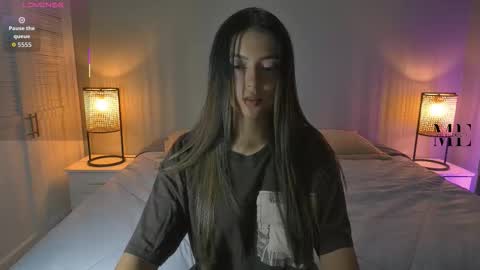 Eliza online show from 10/17/25, 05:54