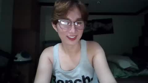 Snapshot of mis_kizzy chatting on 09/25/25, 01:37 its me kizzy online show from 09/25/25, 01:37