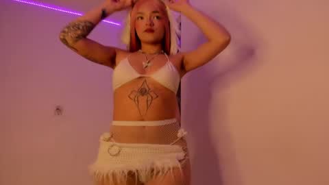 Misa Independent model online show from 12/08/24, 12:51