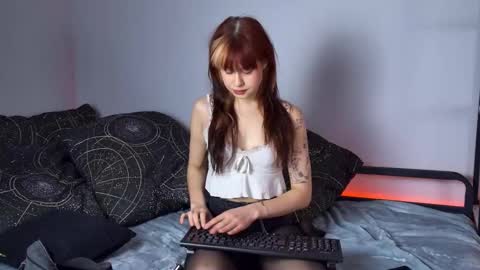 Snapshot of misapage chatting on 09/14/25, 01:49 Misa online show from 09/14/25, 01:49