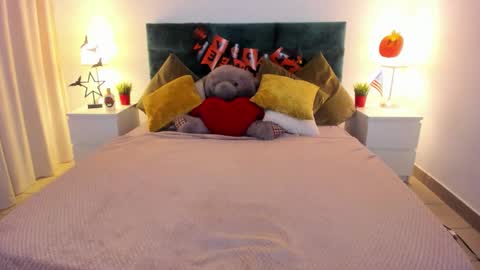 Snapshot of mishapallmer chatting on 10/28/25, 08:07 mishapallmer online show from 10/28/25, 08:07