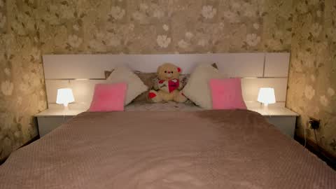 mishapallmer online show from 04/09/26, 03:06