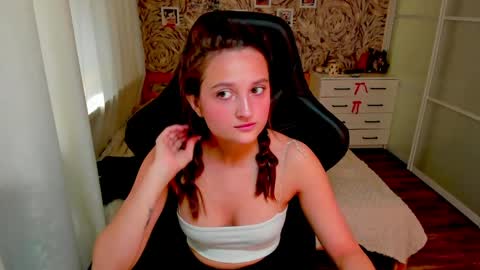 mishel_a_mur online show from 05/25/26, 12:38