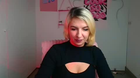 Mishelle online show from 12/21/25, 12:12