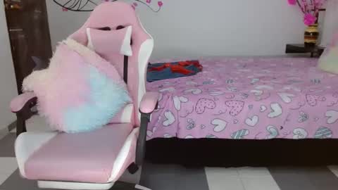 Mishka online show from 02/23/25, 05:12