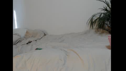 Elora online show from 02/27/25, 07:23