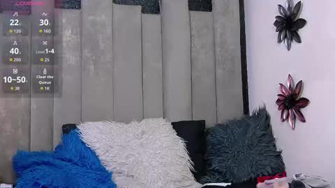 Snapshot of misroos chatting on 02/23/26, 02:14 ross online show from 02/23/26, 02:14