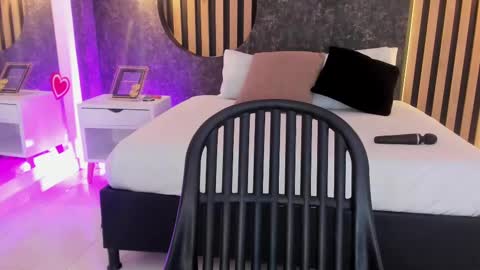 Antonella online show from 02/21/25, 08:16