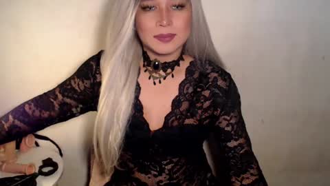miss_4cuck_ online show from 07/07/26, 09:13