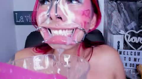 Snapshot of miss___allison chatting on 07/28/26, 04:39 Allison online show from 07/28/26, 04:39