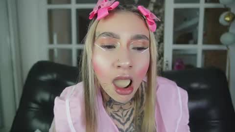 miss___angel online show from 02/23/26, 11:07