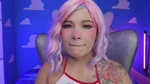 Sara online show from 02/02/26, 06:06