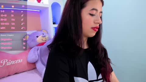 Snapshot of miss___zoe chatting on 02/01/25, 02:24 miss___zoe online show from 02/01/25, 02:24