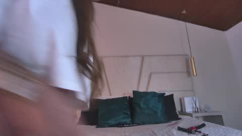 miss__ary_ online show from 05/11/26, 04:04