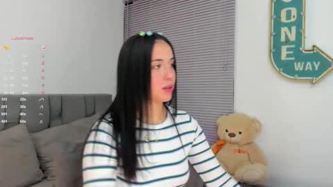 Snapshot of miss__jones_ chatting on 10/06/25, 12:41 miss__jones_ online show from 10/06/25, 12:41