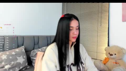 Snapshot of miss__jones_ chatting on 01/18/26, 03:32 miss__jones_ online show from 01/18/26, 03:32