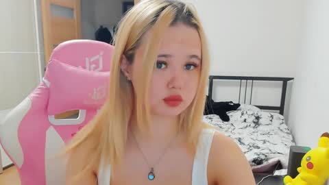 miss__selena online show from 02/04/25, 05:55