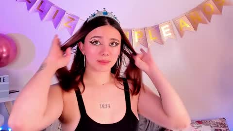 Snapshot of miss_alexa2 chatting on 02/26/25, 01:41 Alexa Sarmiento online show from 02/26/25, 01:41