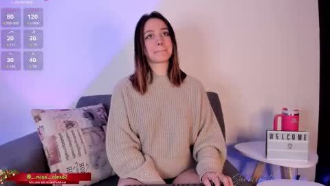 Snapshot of miss_alexa2 chatting on 12/16/25, 01:05 Alexa Sarmiento online show from 12/16/25, 01:05