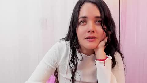    online show from 01/05/25, 04:48