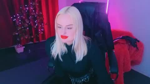 miss_alice_silver online show from 05/03/26, 07:20