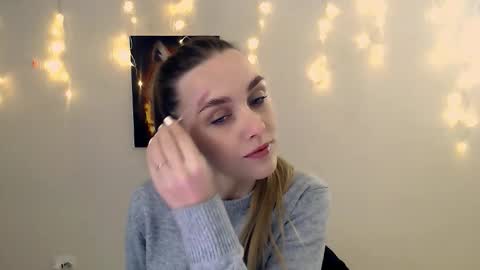 Angelina online show from 11/24/25, 09:53